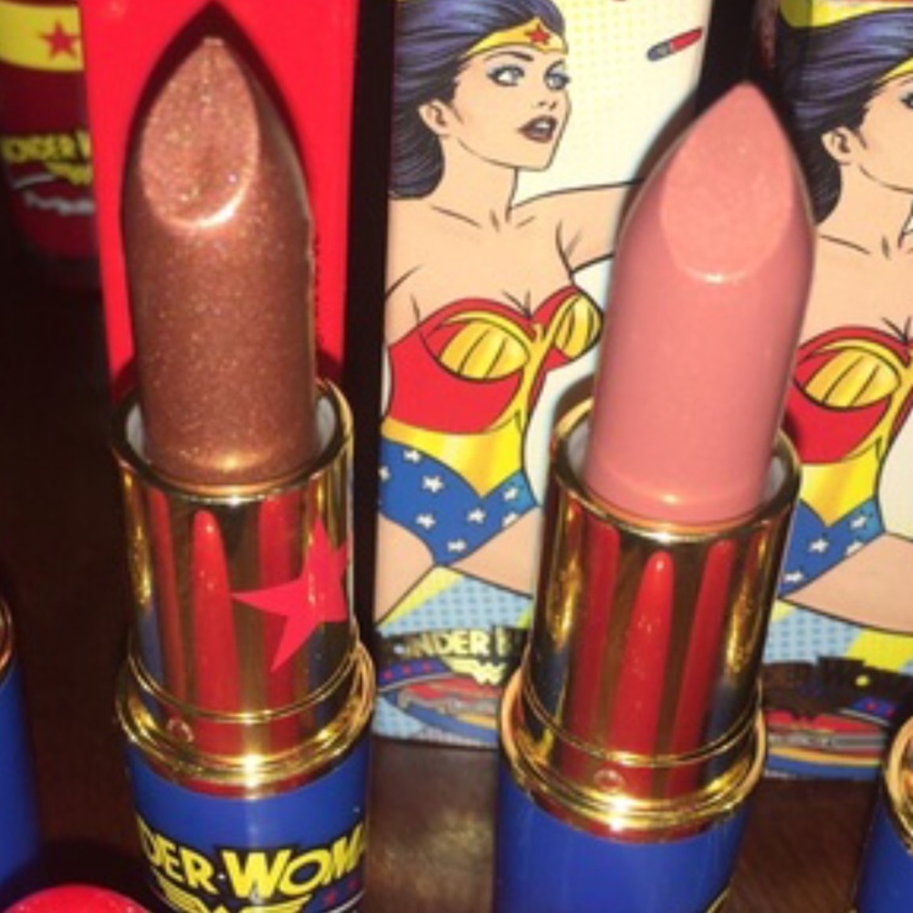 Mac make up limited edition wonderwoman lipsticks